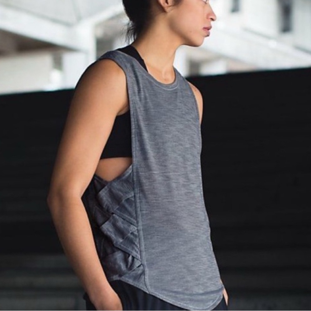 Women’s Lululemon Var-City Muscle Tank Heathered Slate size 6/8